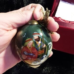 Ne'Qwa Art hand-painted glass ornament
